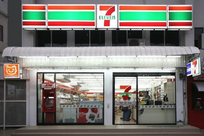 Thailand's 7-Elevens to accept credit cards