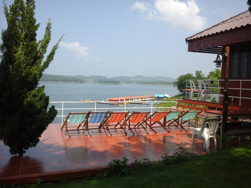 Kanchanaburi PhuPai Lake